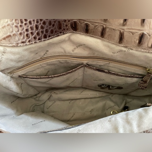 Brahmin EUC tote shoulder bag crocodile texture in grey tan brown 🎉HP🎉 - Picture 6 of 12